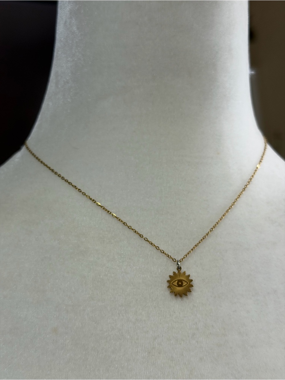 3/$20 ❤️ Gold Tone Evil Eye Pendant Necklace